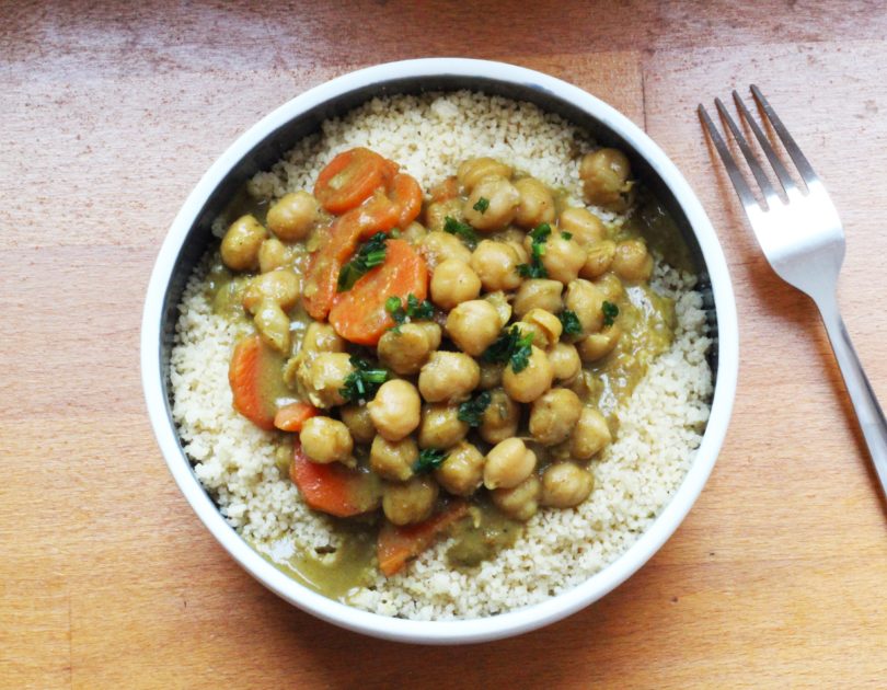 Curry de pois chiches et semoule semi-complète