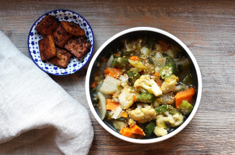 Soupe d’hiver aux épices thaï et tofu snacké