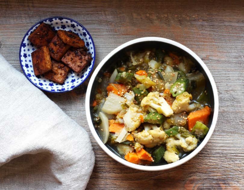 Soupe d’hiver aux épices thaï et tofu snacké